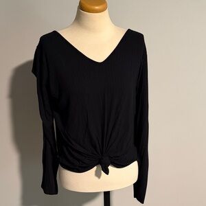 Black V-Neck Long Sleeve Top
